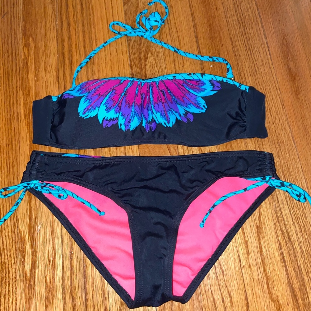 Pursuit bikini set feather print size Small